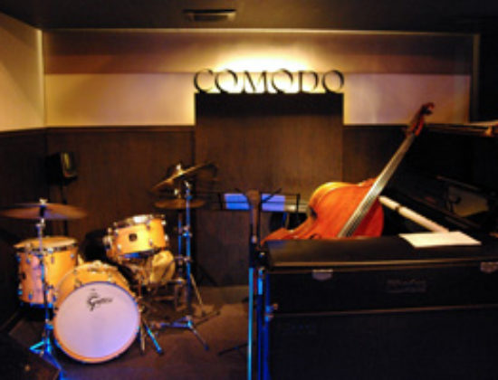 Comodo Bar with Jazz